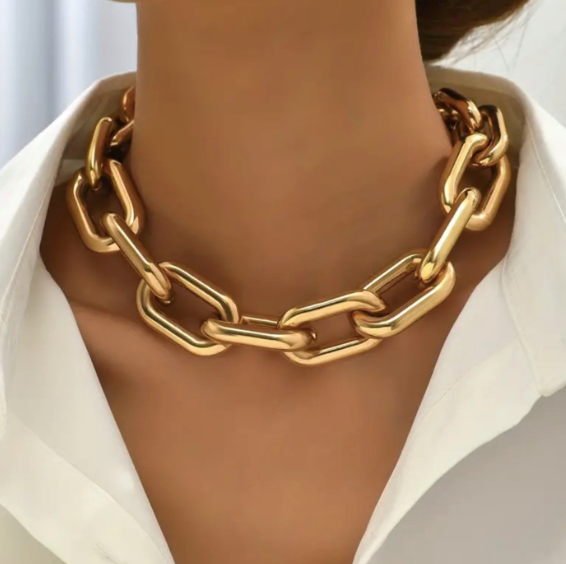 EFFIE GOLD LINK CHAIN