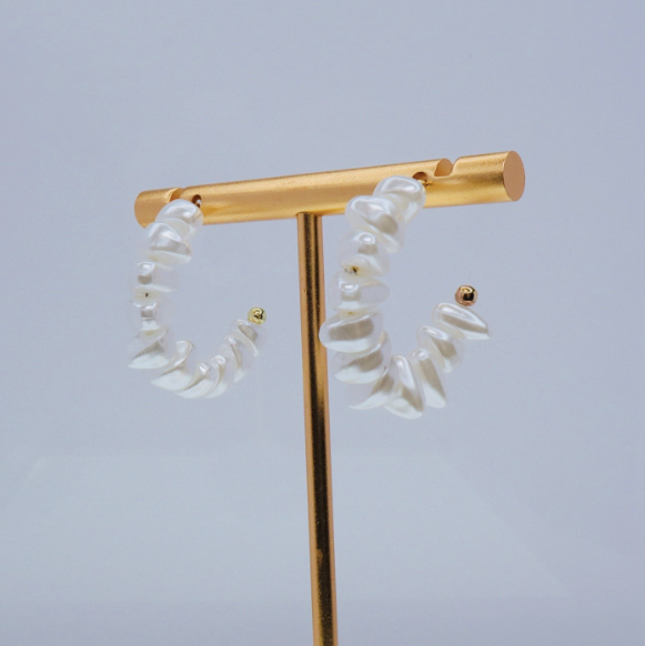BRITTANY PEARL HOOP