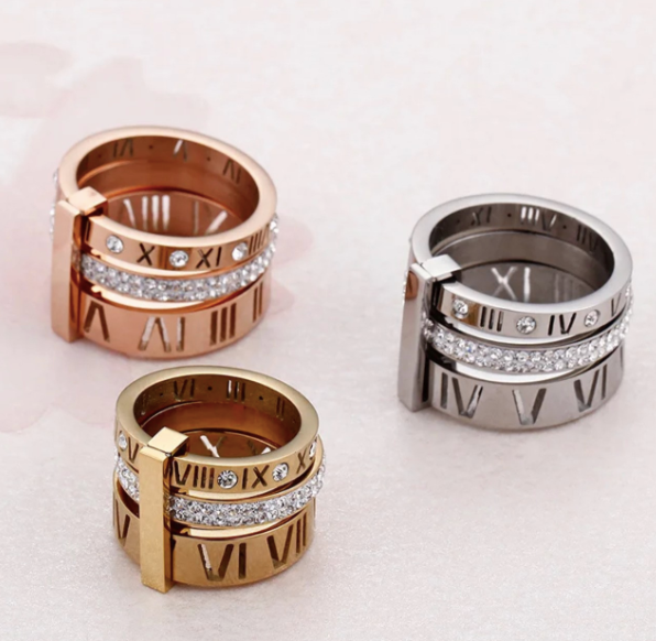 ROMAN TRIPLE-STACK RING