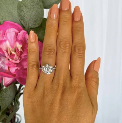 KIRA 5.48CT ROUND HALO RING