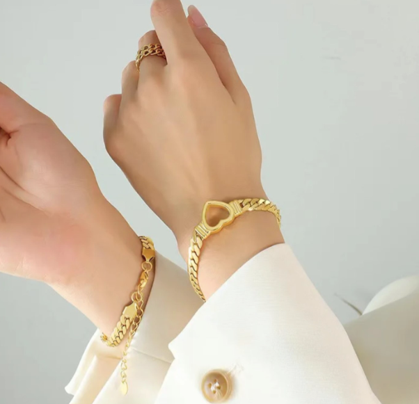 RAELENE HEART CUBAN BRACELET